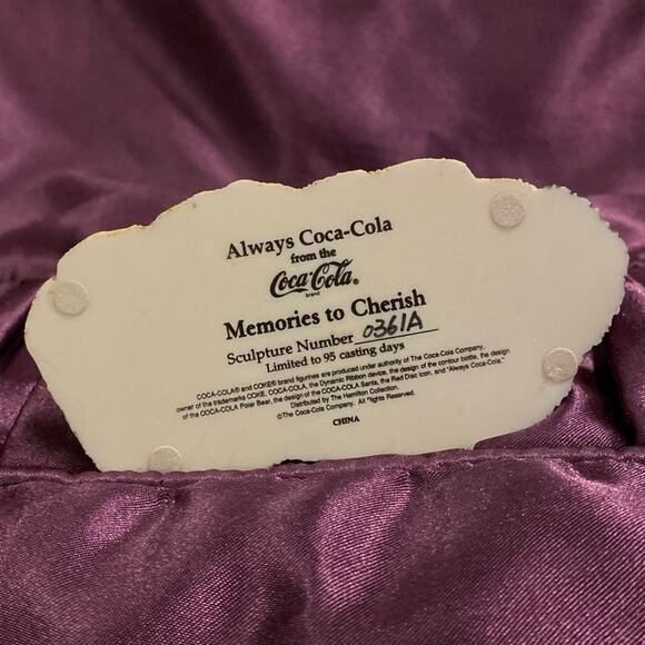 Always Coca-Cola Memories to Cherish Bear Coca Cola Coke Jumprope Bottle Radio - Picture 8 of 10